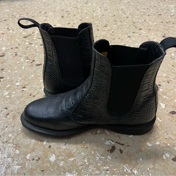 DR. MARTENS Women’s Kensington FLORA Croc Print Chelsea Ankle Boot Black Sz 9 - Picture 5 of 8